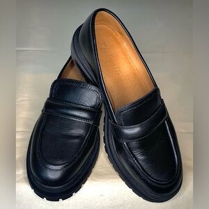 Madewell Bradley Lugsole Loafer. Black leather, size 6.5M. 1.5" heel. Runs big.